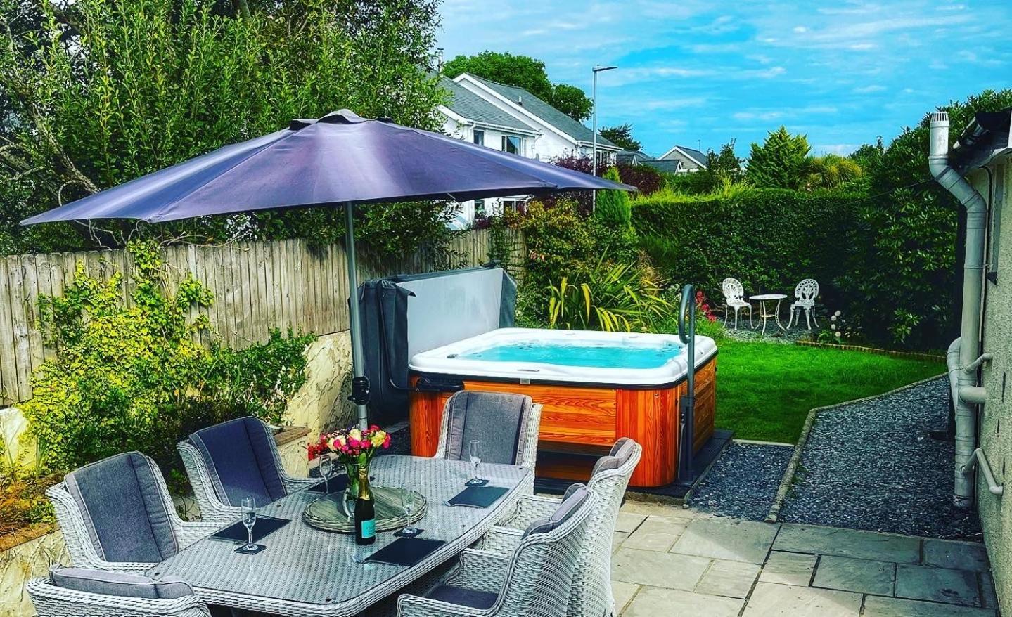 Erwenni, Llanbedrog, Abersoch Near Beach And Pub With Hot Tub Exterior photo